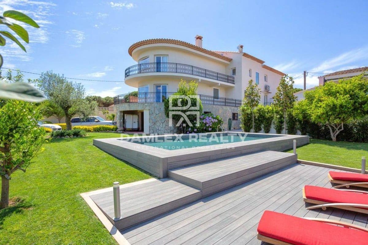 6 slaapkamer Villa te koop in Calonge i Sant Antoni met zwembad - € 1.850.000 (Ref: 7261526)