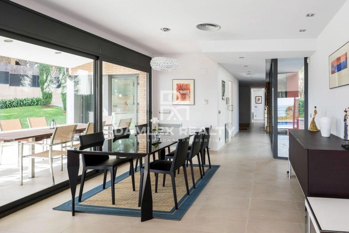 4 slaapkamer Villa te koop in Sant Feliu de Guixols met zwembad - € 2.500.000 (Ref: 7299951)