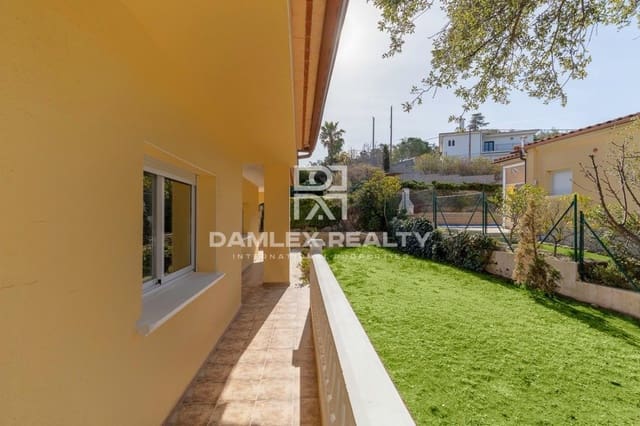 3 bedroom Villa for sale in Platja d'Aro, Castell-Platja d'Aro with pool - € 470,000 (Ref: 7451058)