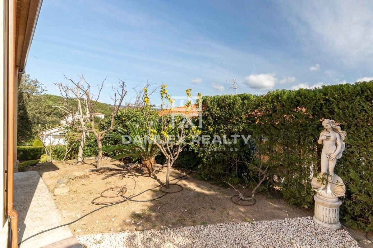 3 bedroom Villa for sale in Platja d'Aro with pool - € 470,000 (Ref: 7451058)