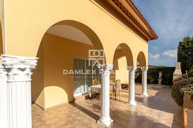 3 bedroom Villa for sale in Platja d'Aro, Castell-Platja d'Aro with pool - € 470,000 (Ref: 7451058)