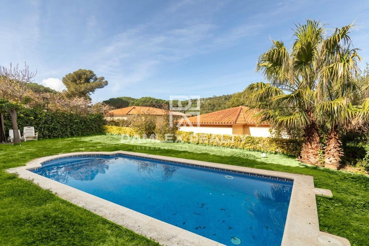 3 bedroom Villa for sale in Platja d'Aro with pool - € 470,000 (Ref: 7451058)