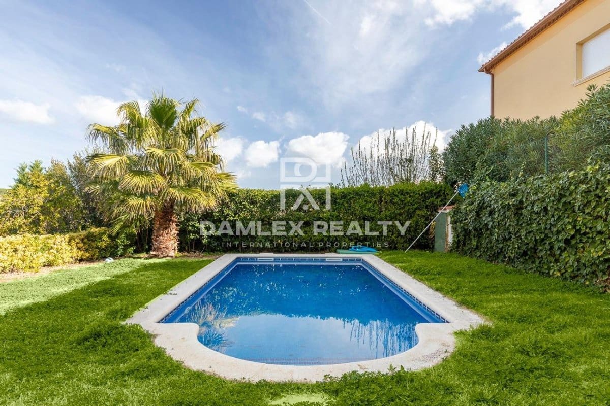 3 bedroom Villa for sale in Platja d'Aro with pool - € 470,000 (Ref: 7451058)