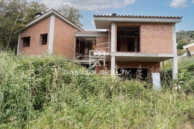 3 camera da letto Villa in vendita in Platja d'Aro, Castell-Platja d'Aro con piscina - 450.000 € (Rif: 7553107)