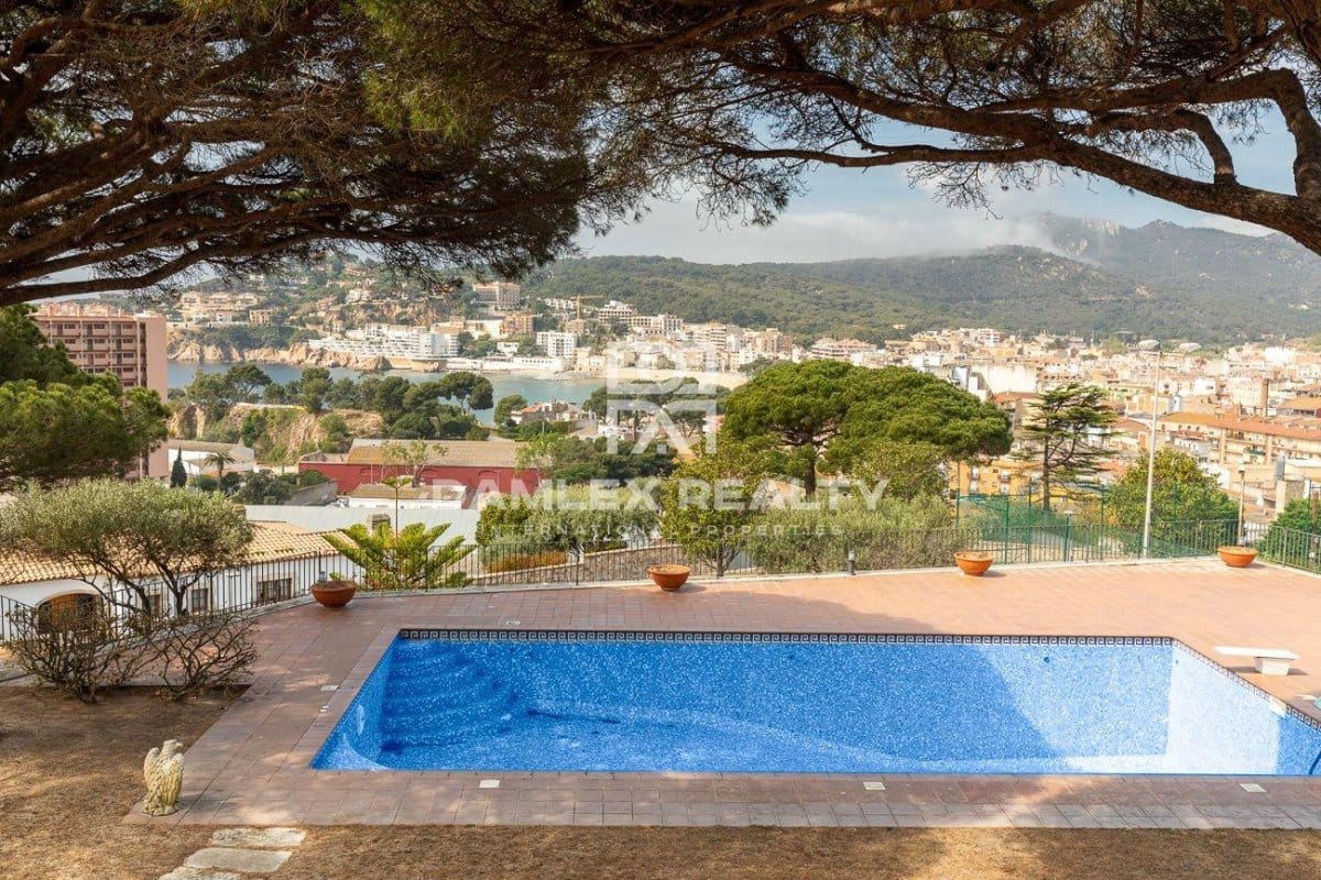 11 soveværelse Villa til salg i Sant Feliu de Guixols med swimmingpool - € 7.875.000 (Ref: 7616350)