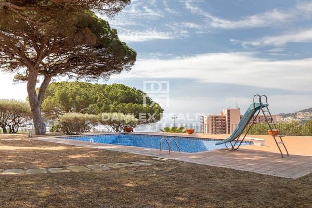 11 bedroom Villa for sale in Sant Feliu de Guíxols with pool - € 7,875,000 (Ref: 7616350)