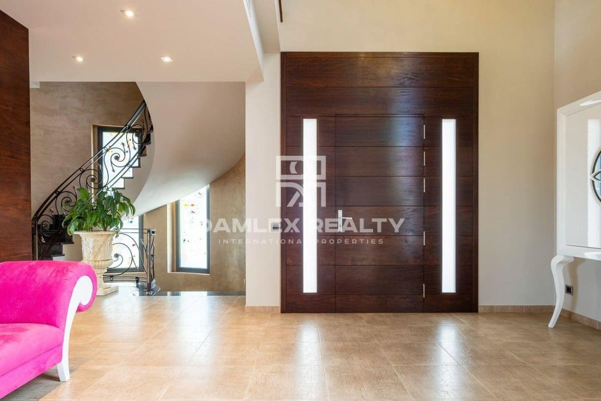 4 slaapkamer Villa te koop in Santa Cristina d'Aro met zwembad - € 2.100.000 (Ref: 7632328)