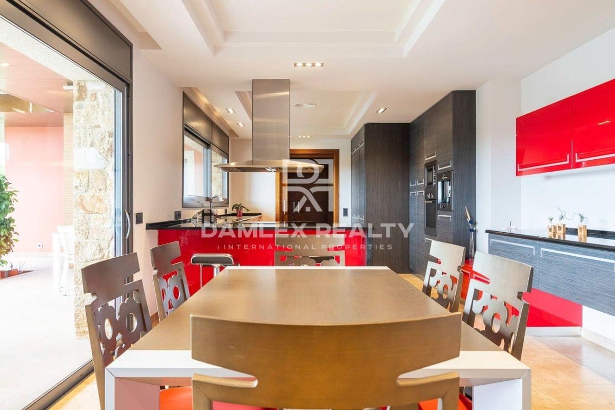 4 slaapkamer Villa te koop in Santa Cristina d'Aro met zwembad - € 2.100.000 (Ref: 7632328)