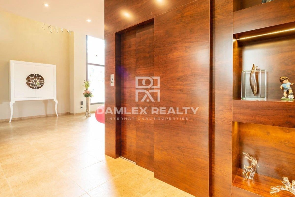 4 slaapkamer Villa te koop in Santa Cristina d'Aro met zwembad - € 2.100.000 (Ref: 7632328)