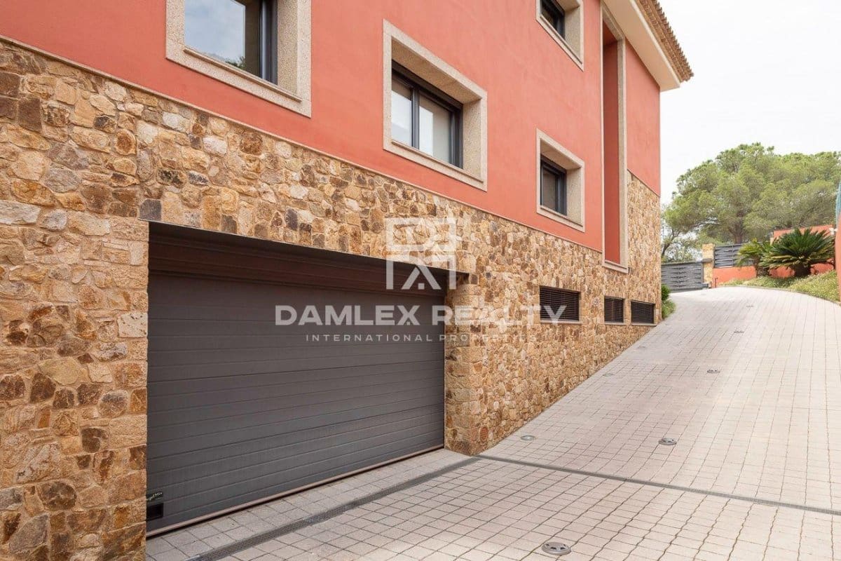 4 slaapkamer Villa te koop in Santa Cristina d'Aro met zwembad - € 2.100.000 (Ref: 7632328)