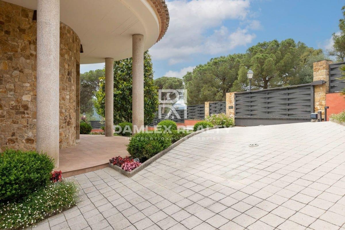 4 slaapkamer Villa te koop in Santa Cristina d'Aro met zwembad - € 2.100.000 (Ref: 7632328)