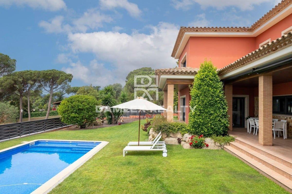 4 slaapkamer Villa te koop in Santa Cristina d'Aro met zwembad - € 2.100.000 (Ref: 7632328)