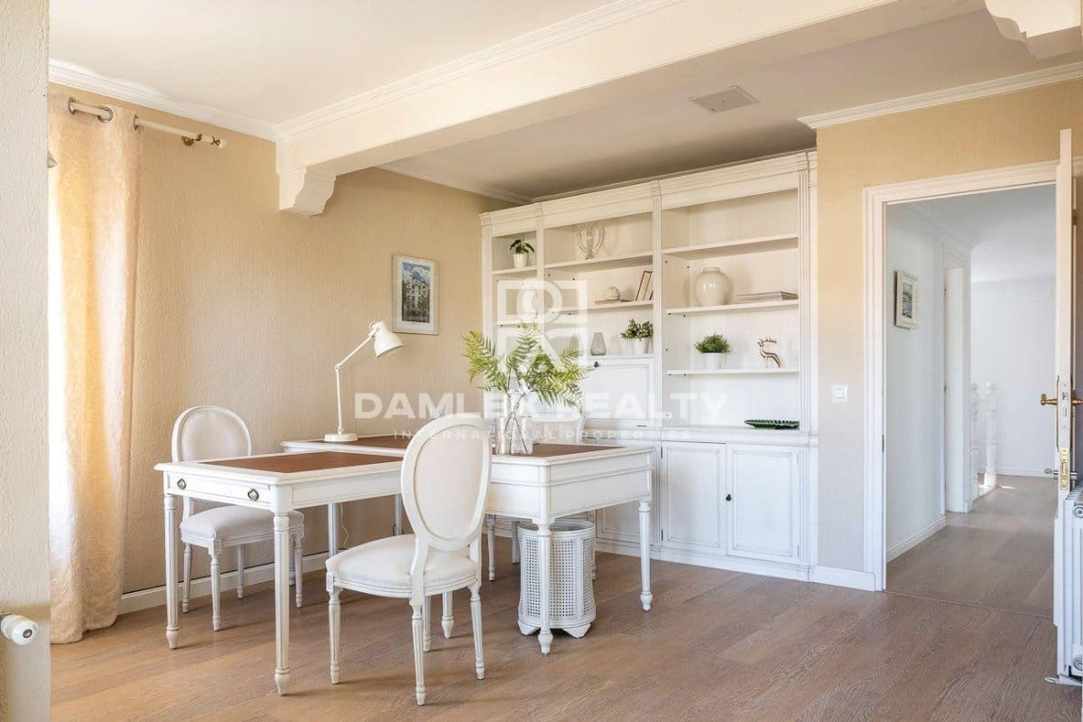 5 soveværelse Villa til salg i Lloret de Mar med swimmingpool garage - € 699.000 (Ref: 7642148)