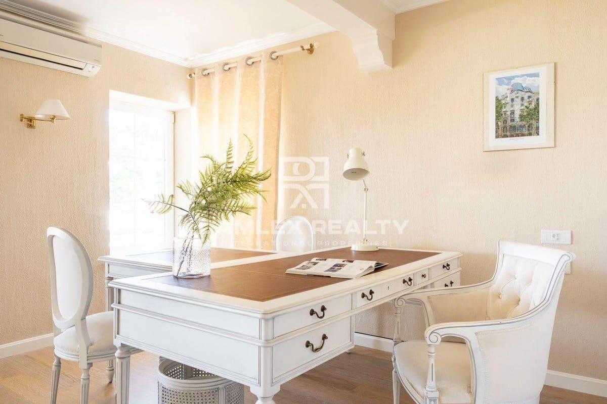 5 soveværelse Villa til salg i Lloret de Mar med swimmingpool garage - € 699.000 (Ref: 7642148)