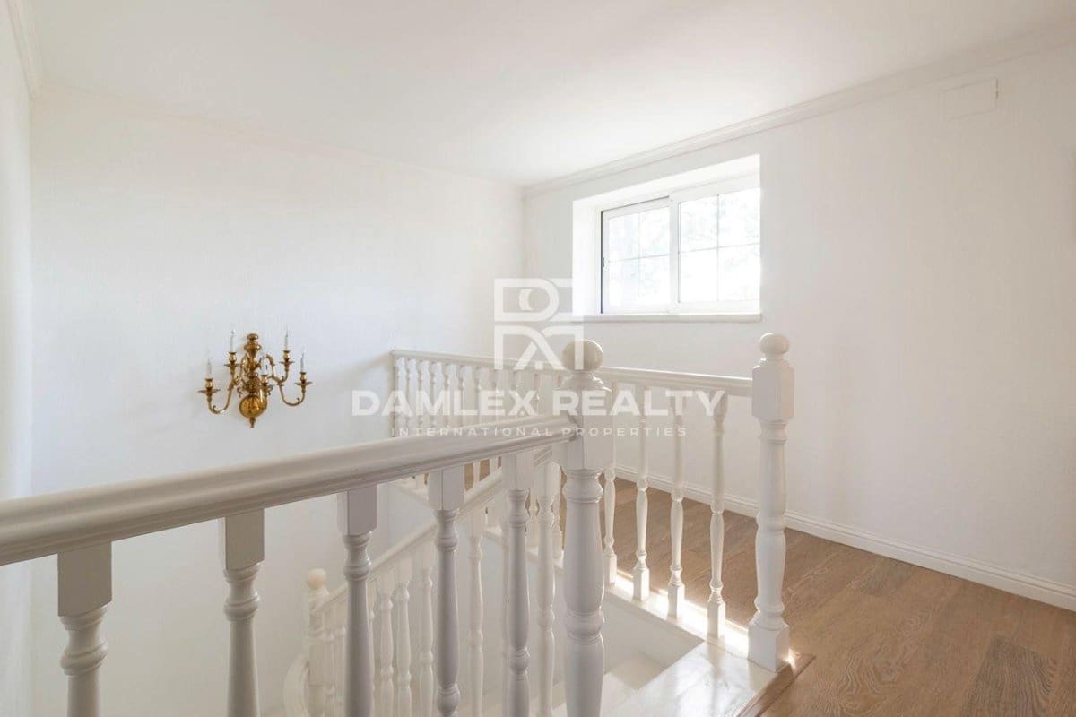 5 soveværelse Villa til salg i Lloret de Mar med swimmingpool garage - € 699.000 (Ref: 7642148)