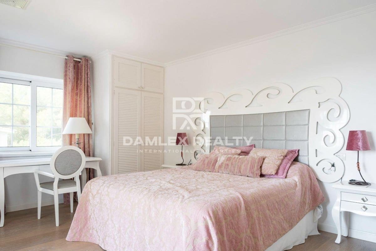 5 soveværelse Villa til salg i Lloret de Mar med swimmingpool garage - € 699.000 (Ref: 7642148)