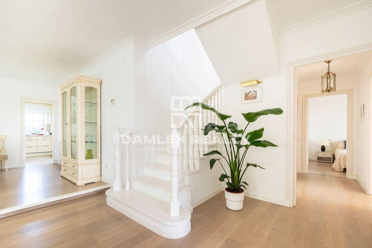 5 soveværelse Villa til salg i Lloret de Mar med swimmingpool garage - € 699.000 (Ref: 7642148)