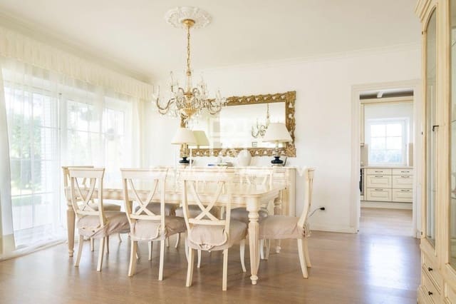 5 soveværelse Villa til salg i Lloret de Mar med swimmingpool garage - € 699.000 (Ref: 7642148)