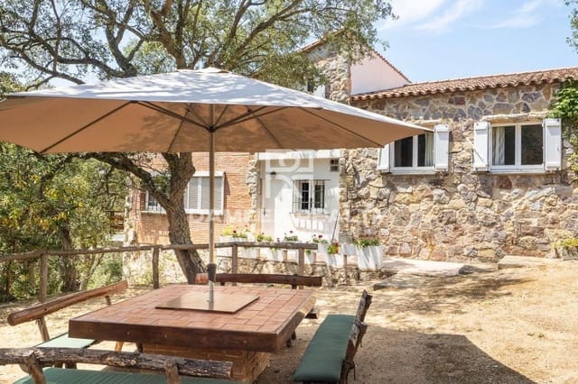 5 sypialnia Willa na sprzedaż w S'Agaro, Castell-Platja d'Aro z basenem - 845 000 € (Ref: 7661020)