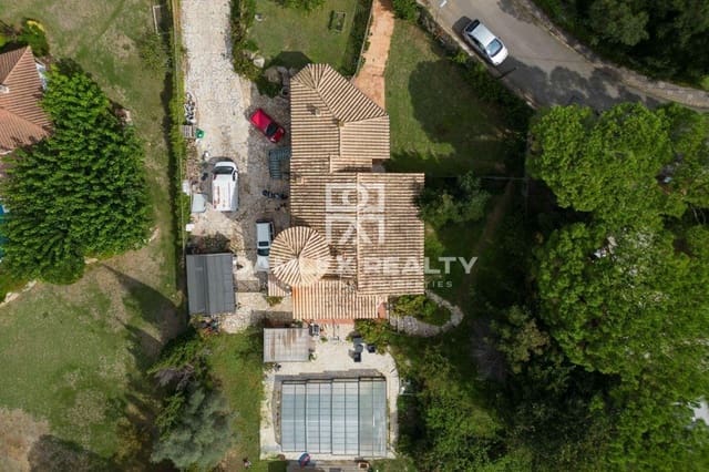 4 Zimmer Villa zu verkaufen in Santa Cristina d'Aro mit Pool - 489.000 € (Ref: 7793801)