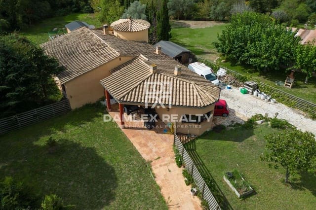 4 Zimmer Villa zu verkaufen in Santa Cristina d'Aro mit Pool - 489.000 € (Ref: 7793801)