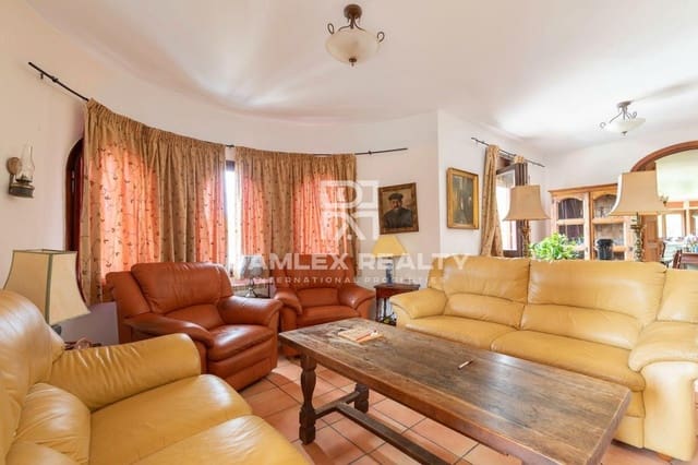 4 Zimmer Villa zu verkaufen in Santa Cristina d'Aro mit Pool - 489.000 € (Ref: 7793801)