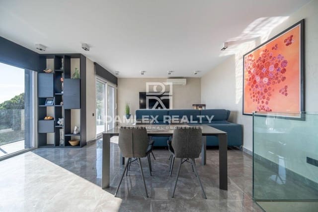 5 slaapkamer Villa te koop in Lloret de Mar met zwembad garage - € 1.230.000 (Ref: 7850626)