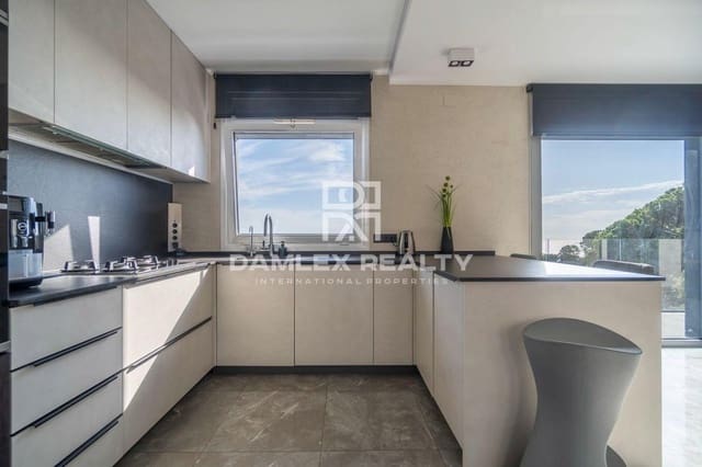 5 slaapkamer Villa te koop in Lloret de Mar met zwembad garage - € 1.230.000 (Ref: 7850626)