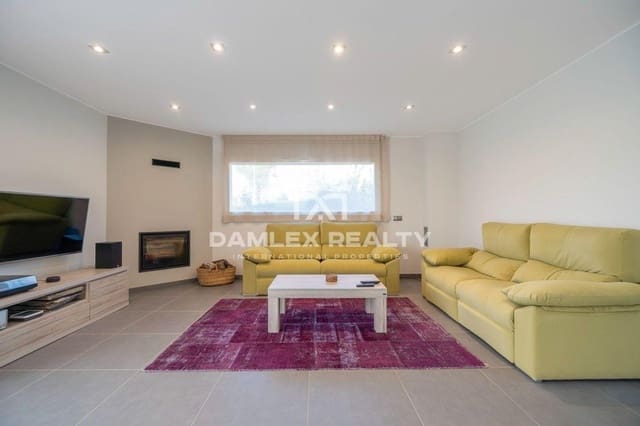 4 camera da letto Villa in vendita in Santa Cristina d'Aro - 875.000 € (Rif: 7865439)