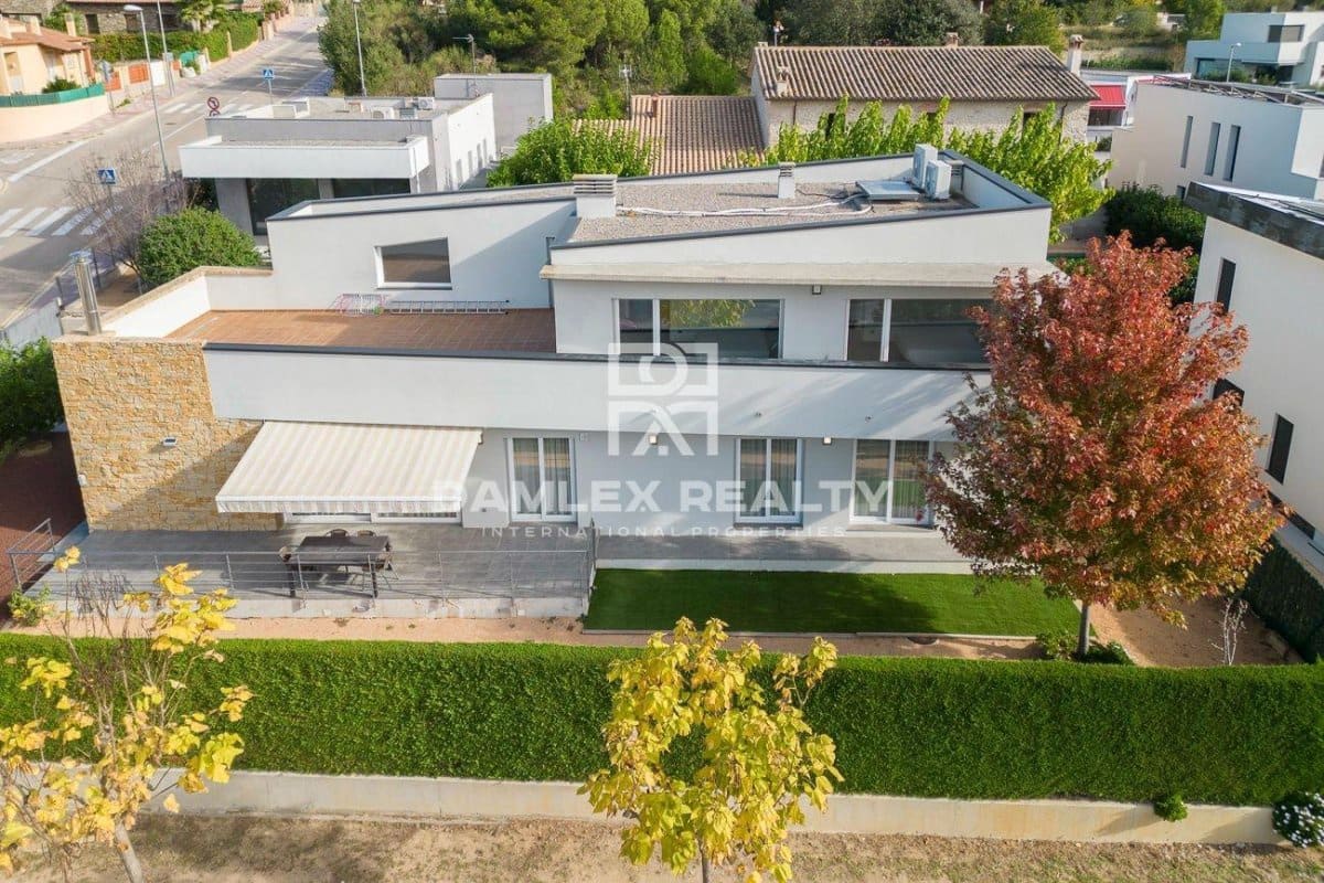 4 camera da letto Villa in vendita in Santa Cristina d'Aro - 875.000 € (Rif: 7865439)