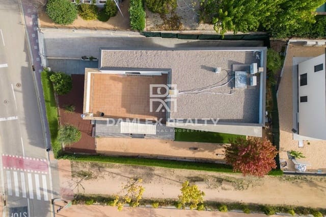 4 camera da letto Villa in vendita in Santa Cristina d'Aro - 875.000 € (Rif: 7865439)