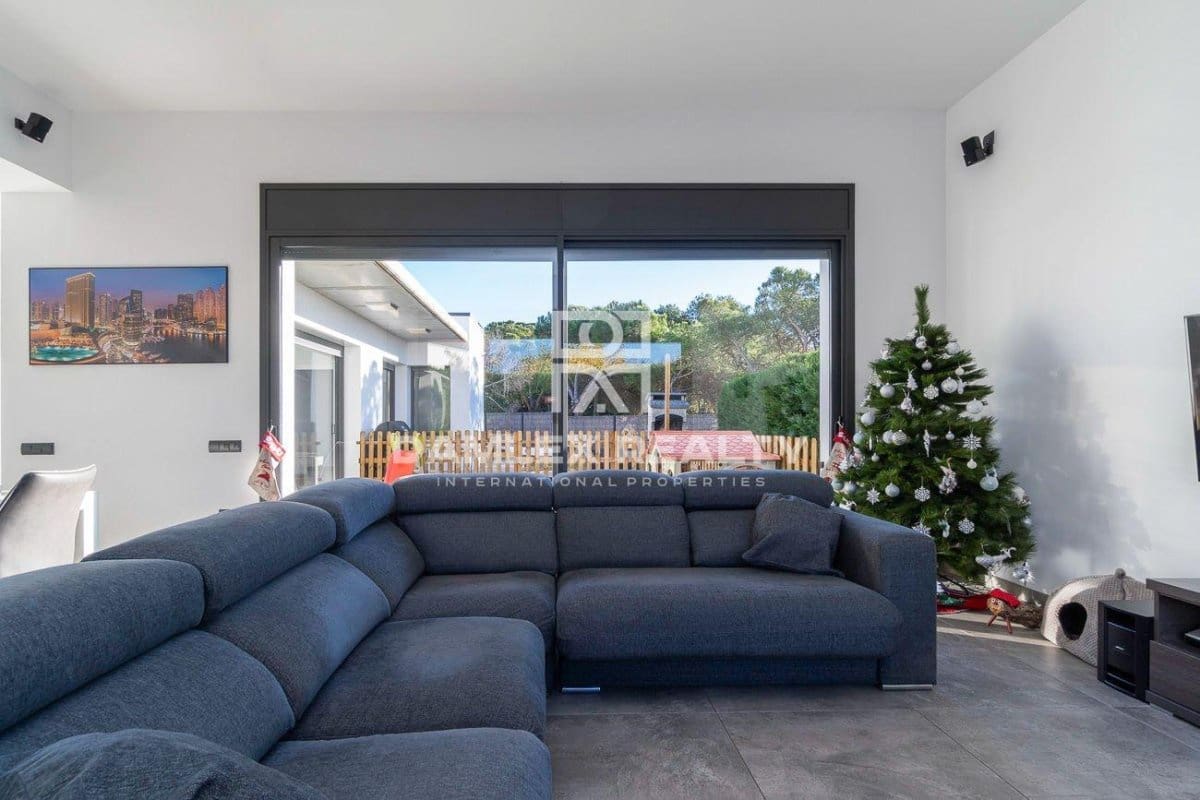 3 soveværelse Villa til salg i Platja d'Aro - € 1.000.000 (Ref: 7988088)