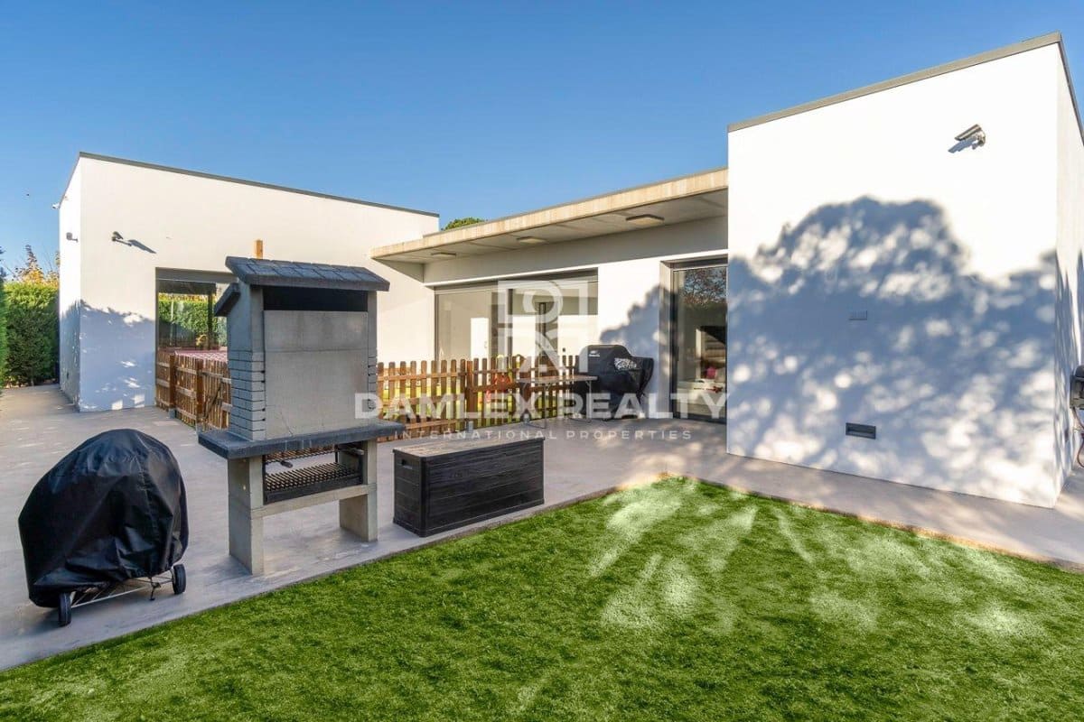 3 soveværelse Villa til salg i Platja d'Aro - € 1.000.000 (Ref: 7988088)