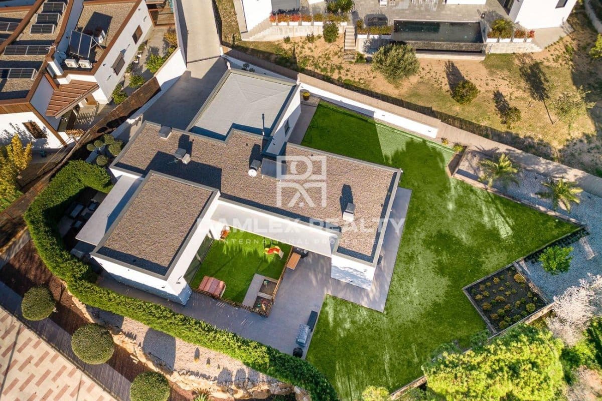 3 soveværelse Villa til salg i Platja d'Aro - € 1.000.000 (Ref: 7988088)