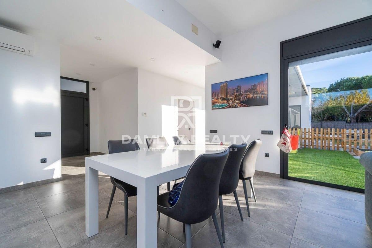 3 soveværelse Villa til salg i Platja d'Aro - € 1.000.000 (Ref: 7988088)