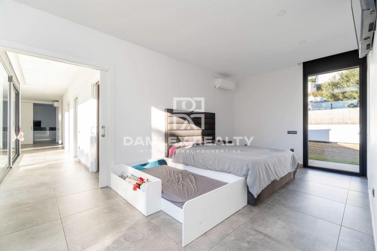 3 soveværelse Villa til salg i Platja d'Aro - € 1.000.000 (Ref: 7988088)