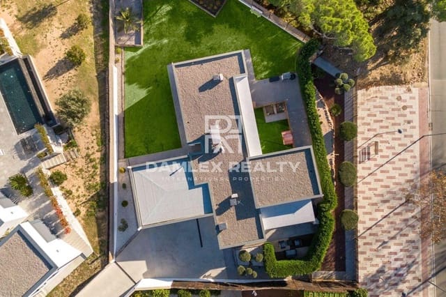 3 bedroom Villa for sale in Platja d'Aro, Castell-Platja d'Aro - € 1,000,000 (Ref: 7988088)