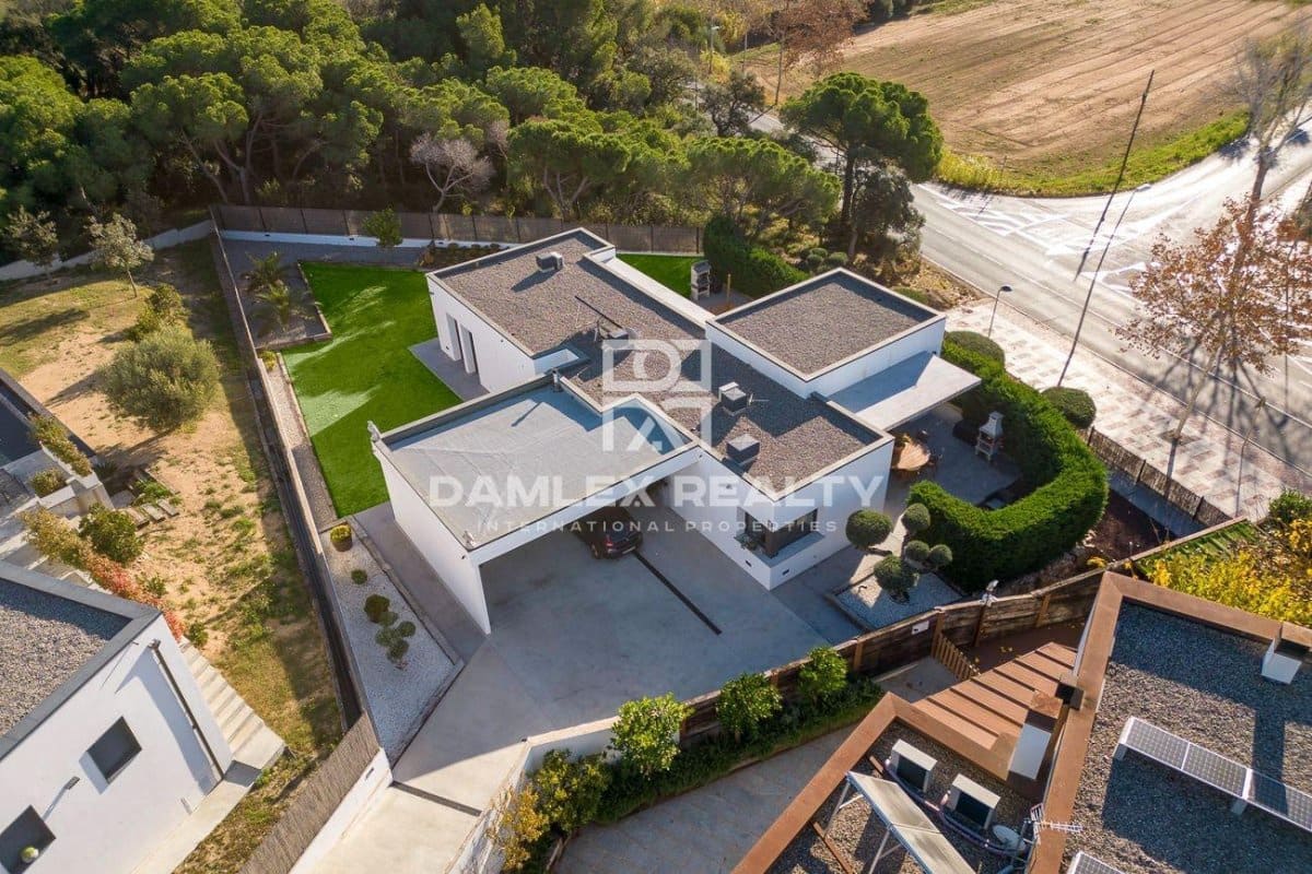 3 soveværelse Villa til salg i Platja d'Aro - € 1.000.000 (Ref: 7988088)