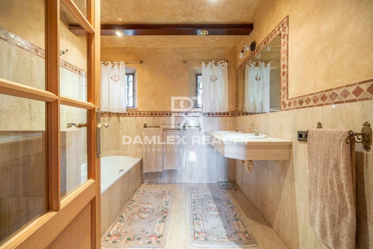 5 chambre Villa/Maison à vendre à Santa Cristina d'Aro avec piscine - 1 950 000 € (Ref: 8015764)