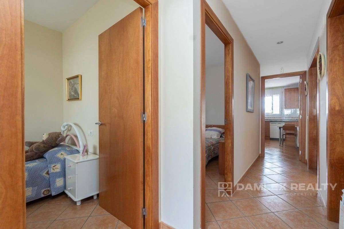 4 slaapkamer Villa te koop in Lloret de Mar met garage - € 320.000 (Ref: 8044233)