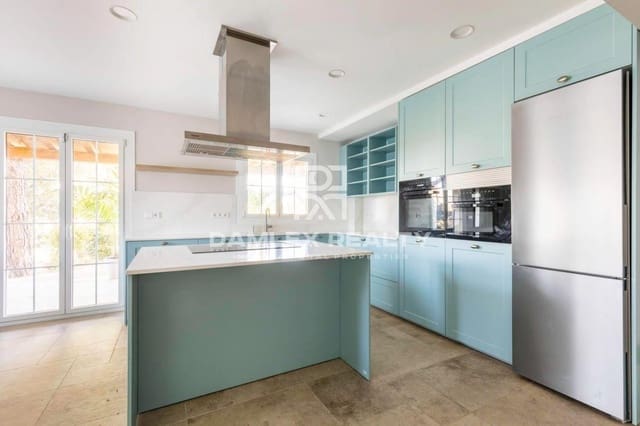 4 slaapkamer Villa te koop in Caldes de Malavella - € 835.000 (Ref: 8046489)