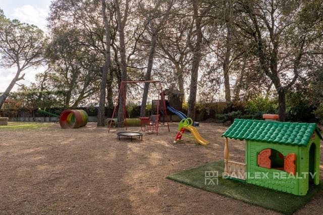 12 bedroom Villa for sale in Caldes de Malavella with pool - € 1,370,000 (Ref: 8104635)