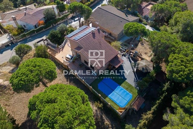 4 camera da letto Villa in vendita in Blanes con piscina garage - 369.000 € (Rif: 8104639)