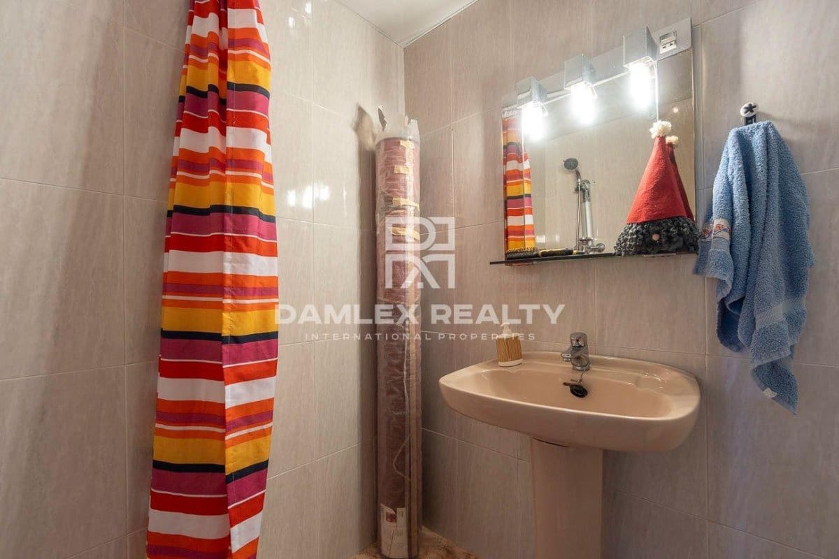 4 camera da letto Villa in vendita in Blanes con piscina garage - 369.000 € (Rif: 8104639)