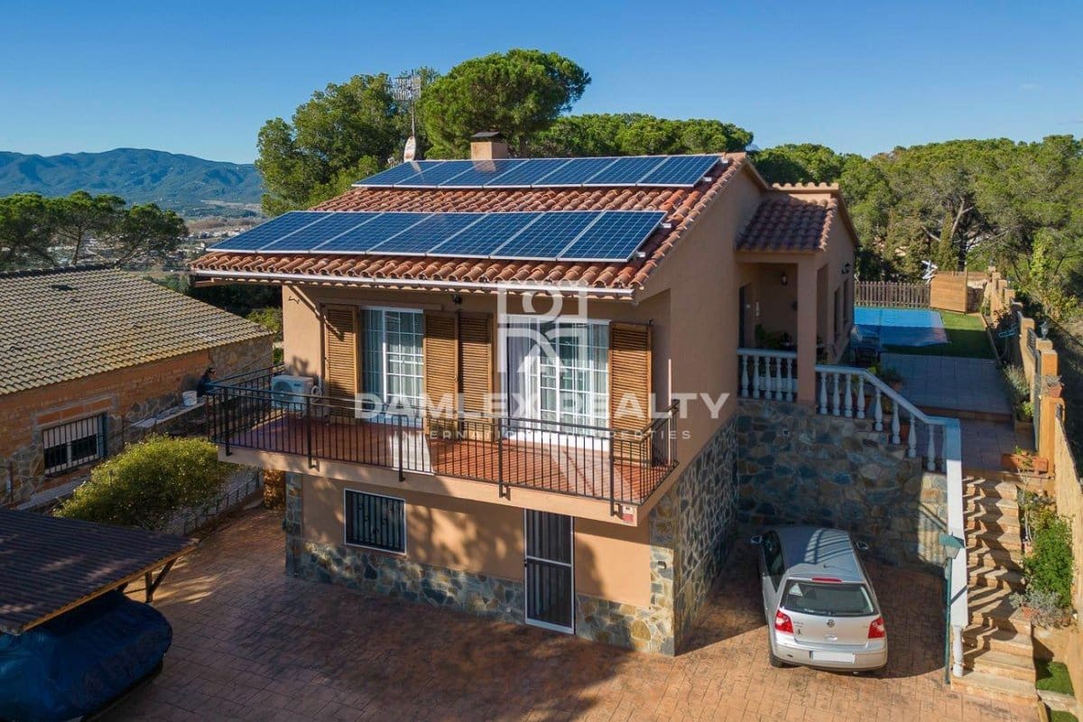 4 camera da letto Villa in vendita in Blanes con piscina garage - 369.000 € (Rif: 8104639)