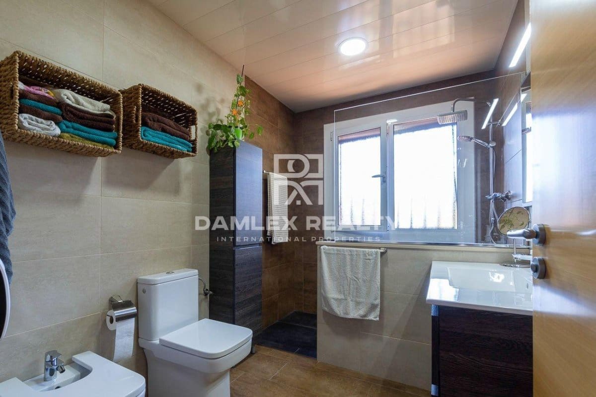 4 camera da letto Villa in vendita in Blanes con piscina garage - 369.000 € (Rif: 8104639)