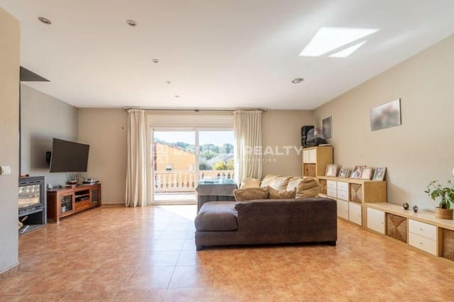 4 sypialnia Willa na sprzedaż w Begur z basenem garażem - 408 000 € (Ref: 8126581)