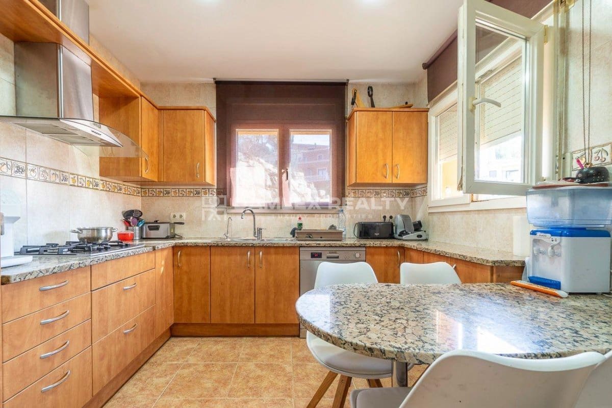 4 sypialnia Willa na sprzedaż w Begur z basenem garażem - 408 000 € (Ref: 8126581)