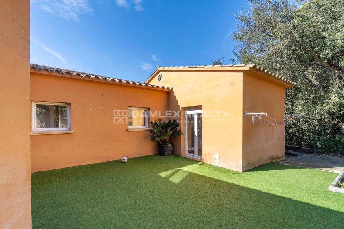 4 sypialnia Willa na sprzedaż w Begur z basenem garażem - 408 000 € (Ref: 8126581)