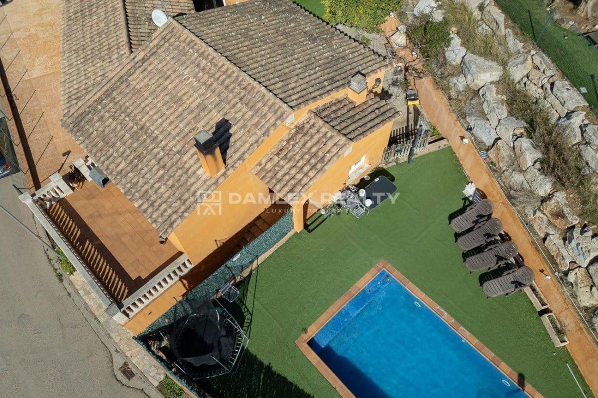 4 sypialnia Willa na sprzedaż w Begur z basenem garażem - 408 000 € (Ref: 8126581)